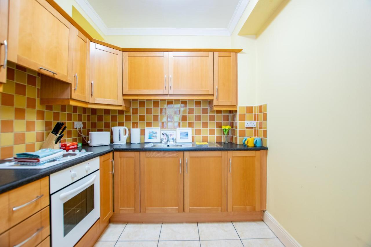 126 - Gort Na Coiribe 4 Bedroom Duplex, By Shortstays Galway Exterior photo