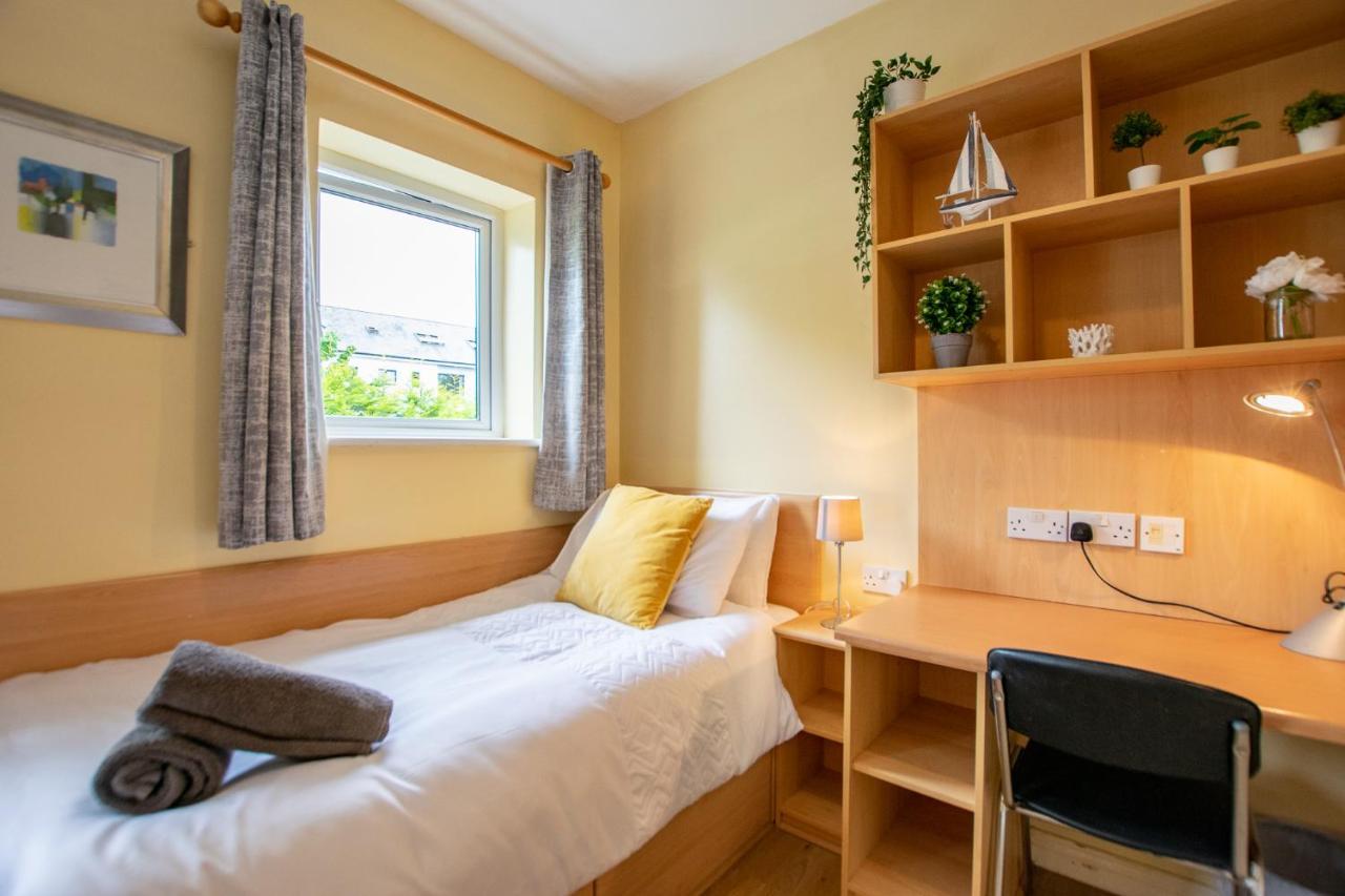 126 - Gort Na Coiribe 4 Bedroom Duplex, By Shortstays Galway Exterior photo