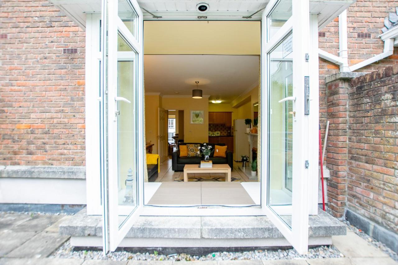 126 - Gort Na Coiribe 4 Bedroom Duplex, By Shortstays Galway Exterior photo